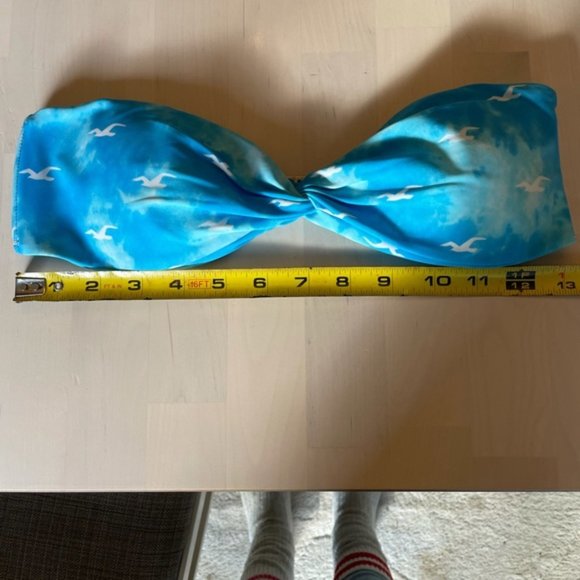 Reposh - Beautiful blue and white Hollister bikini top (small) - Picture 3 of 6